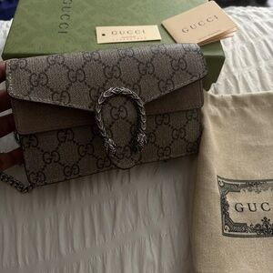 GUCCI Dionysus GG Supreme Super Mini Bag
